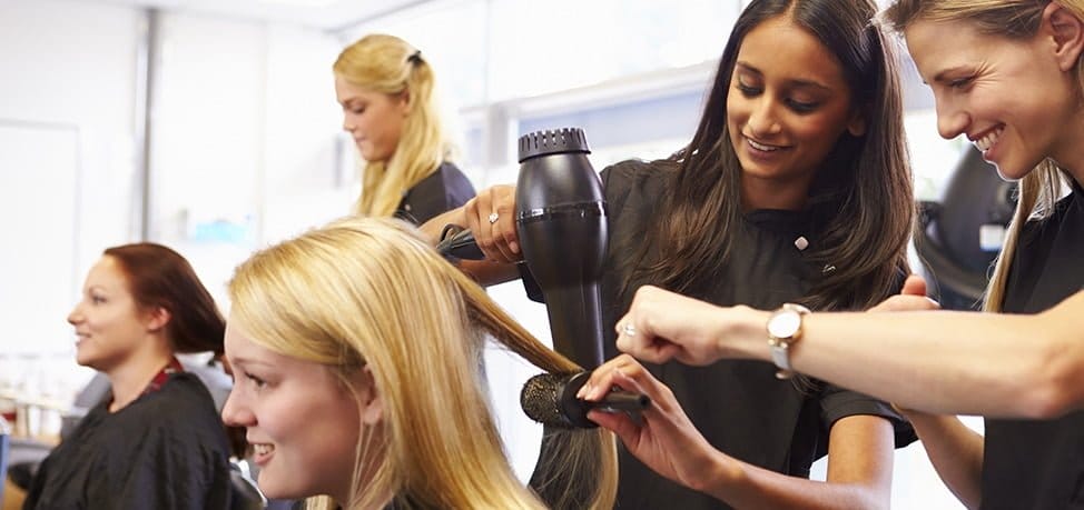 cosmetology class
