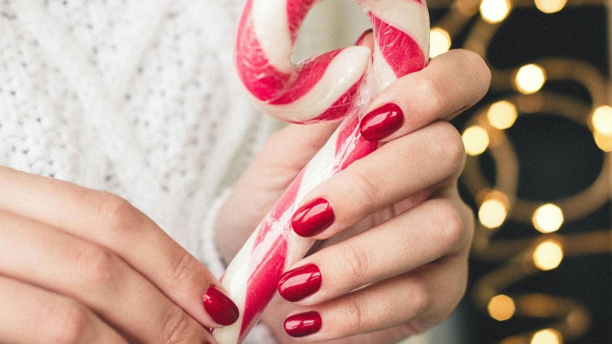 candy cane red nails
