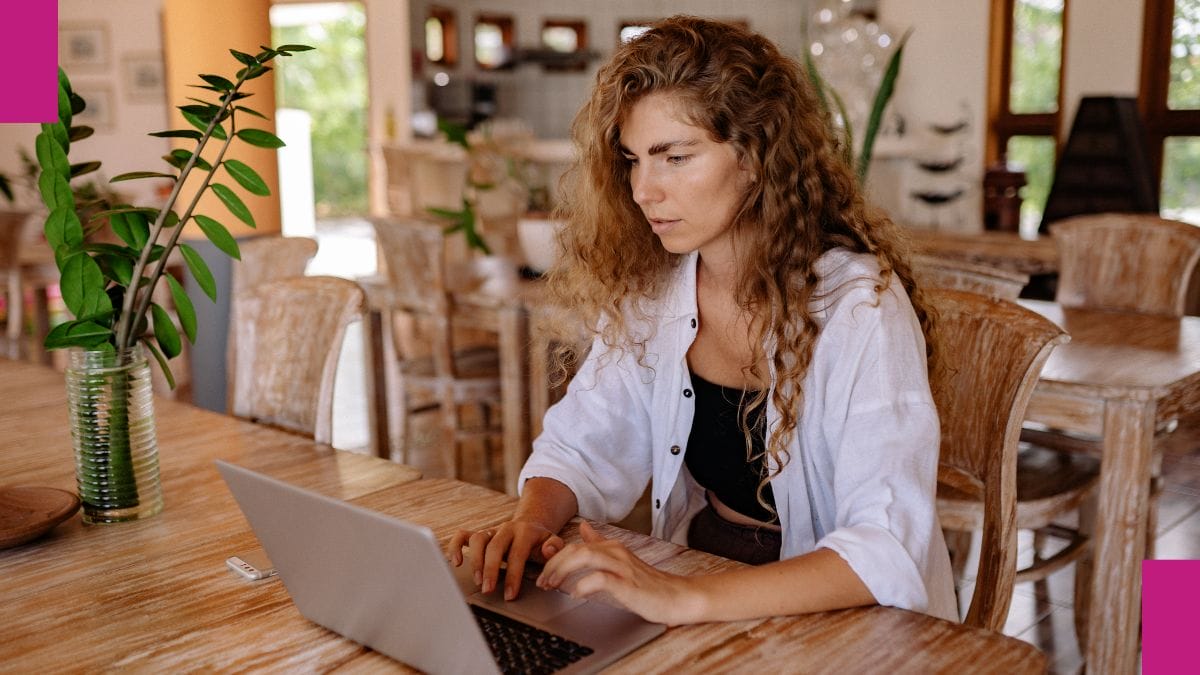 A beauty pro learns how to use AI for marketing after a recent webinar.